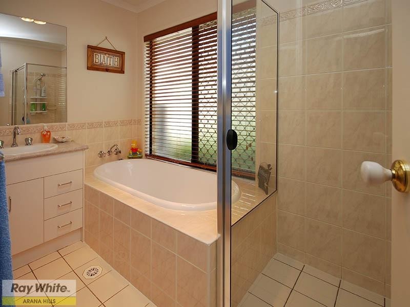 Arana Hills QLD 4054