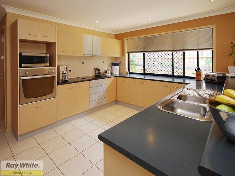 34 Quandong Crescent, Arana Hills QLD 4054