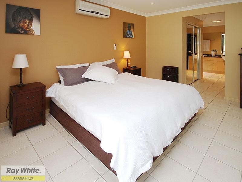 34 Quandong Crescent, Arana Hills QLD 4054