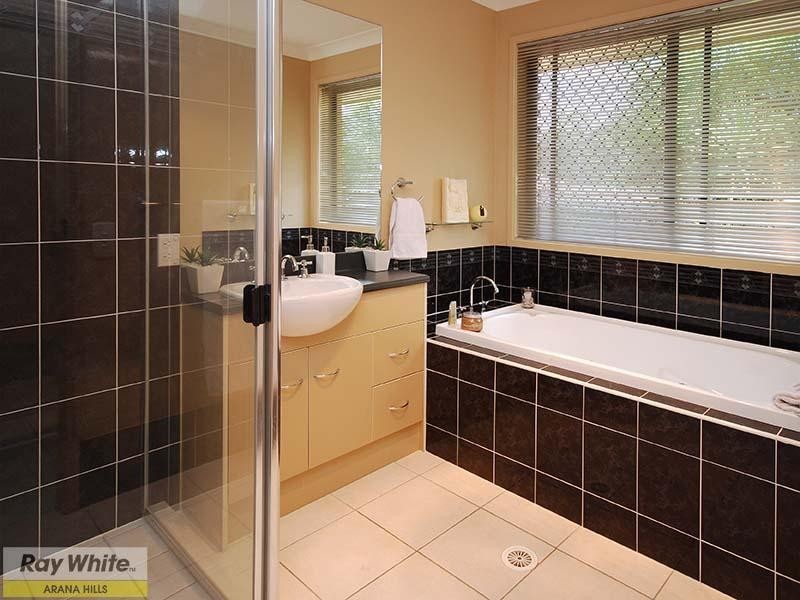 34 Quandong Crescent, Arana Hills QLD 4054