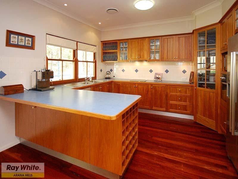 7 Bunyaville Close, Arana Hills QLD 4054