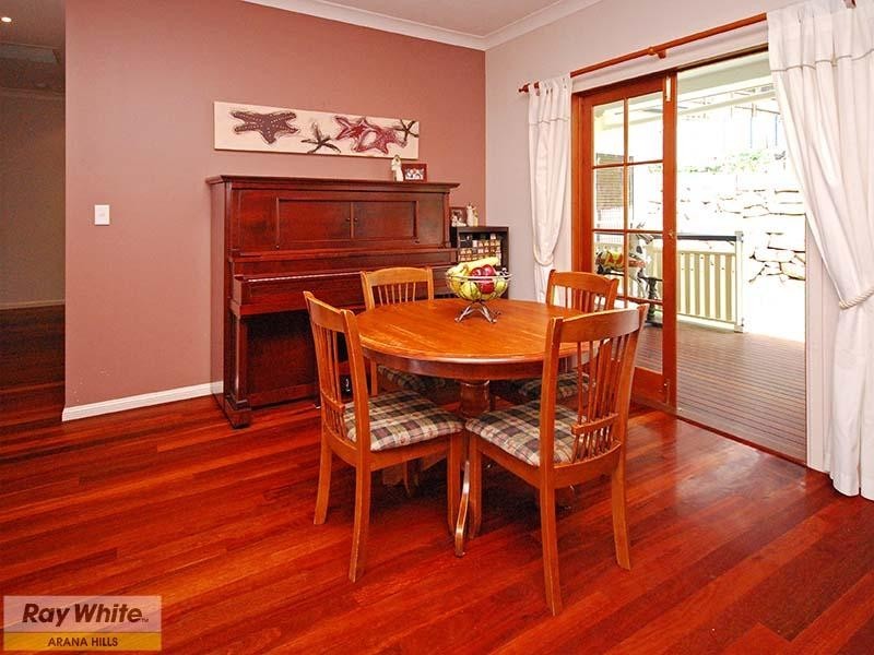 7 Bunyaville Close, Arana Hills QLD 4054