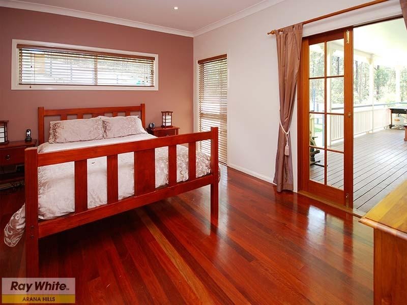 7 Bunyaville Close, Arana Hills QLD 4054