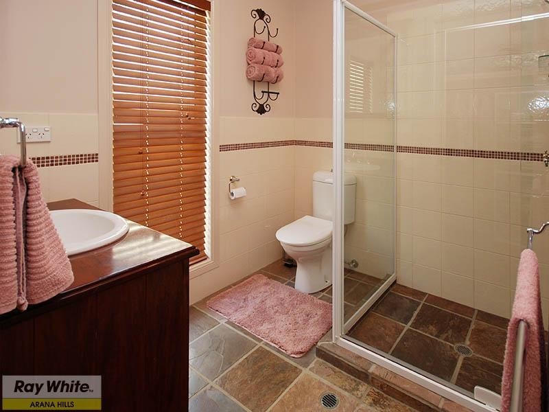 7 Bunyaville Close, Arana Hills QLD 4054