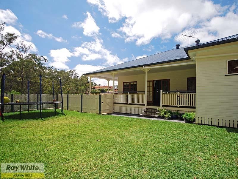 7 Bunyaville Close, Arana Hills QLD 4054