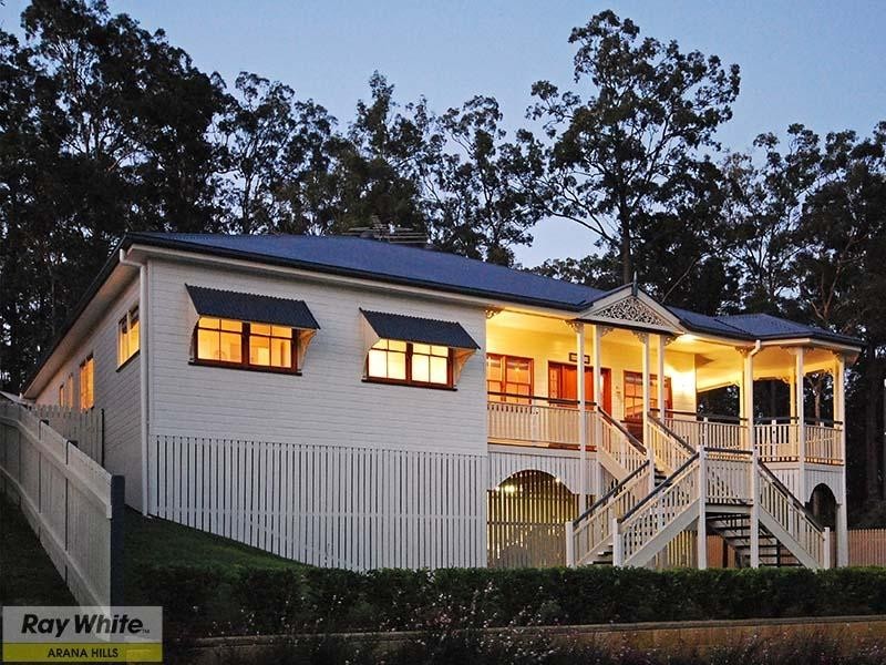 7 Bunyaville Close, Arana Hills QLD 4054