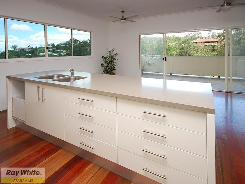 30 Woodtop Court, Ferny Hills QLD 4055