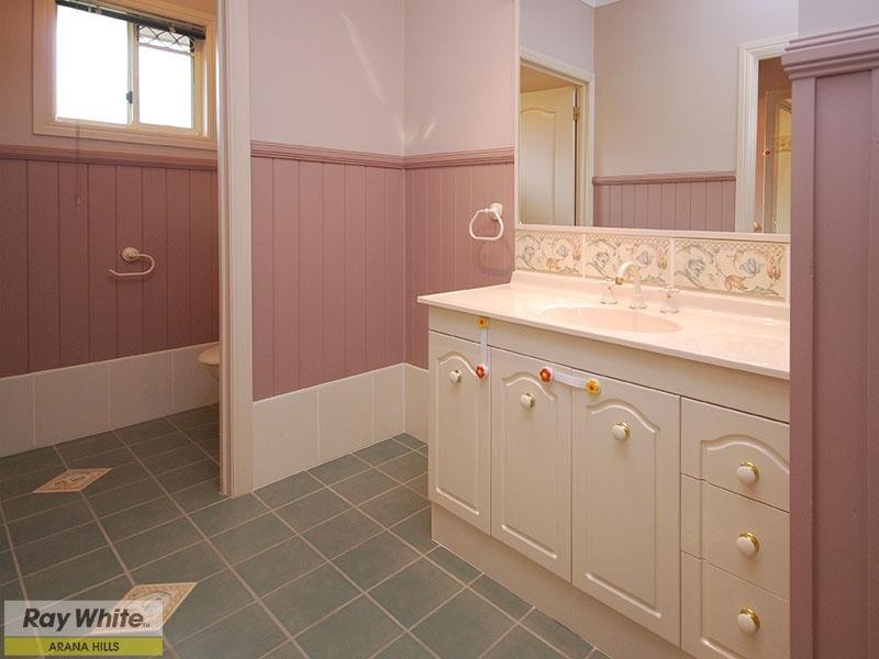 13 Woodrow Court, Ferny Hills QLD 4055