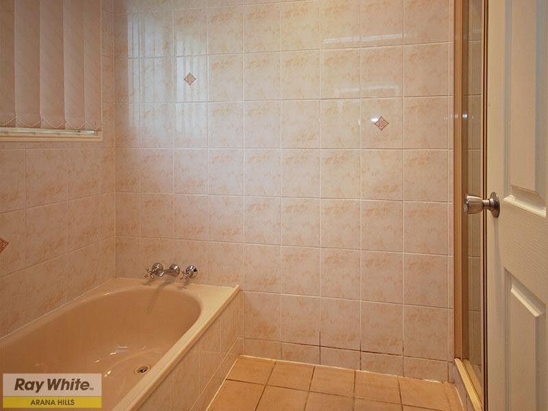 33 Silkyoak Way, Albany Creek QLD 4035