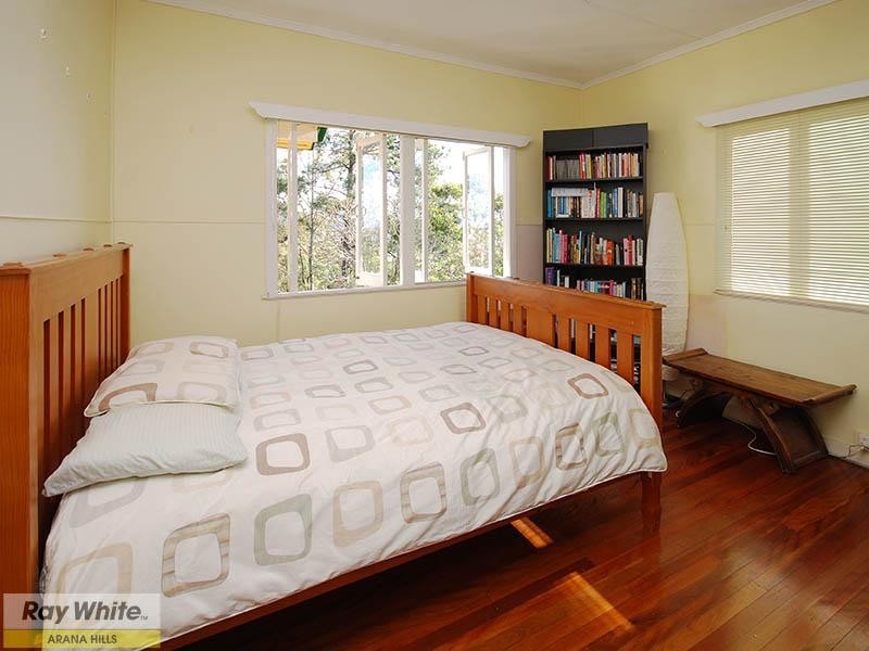 7 Plucks Road, Arana Hills QLD 4054