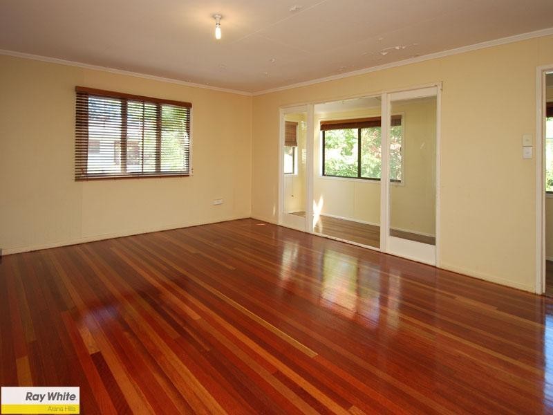 4 Menangle Avenue, Arana Hills QLD 4054