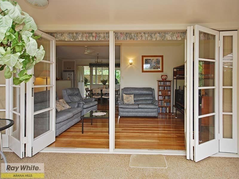 33 Caesar Road, Ferny Hills QLD 4055