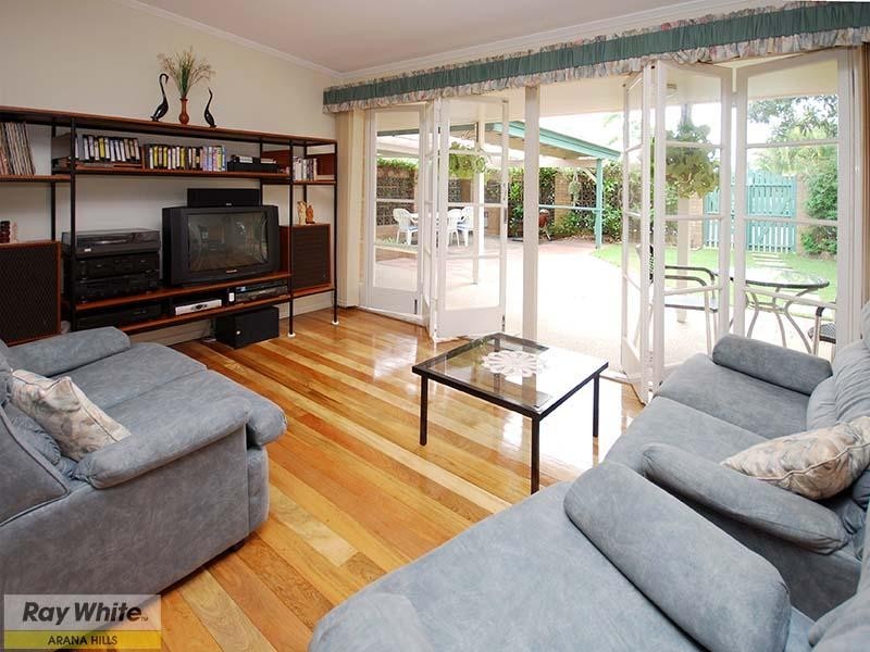 33 Caesar Road, Ferny Hills QLD 4055