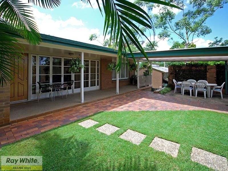 33 Caesar Road, Ferny Hills QLD 4055