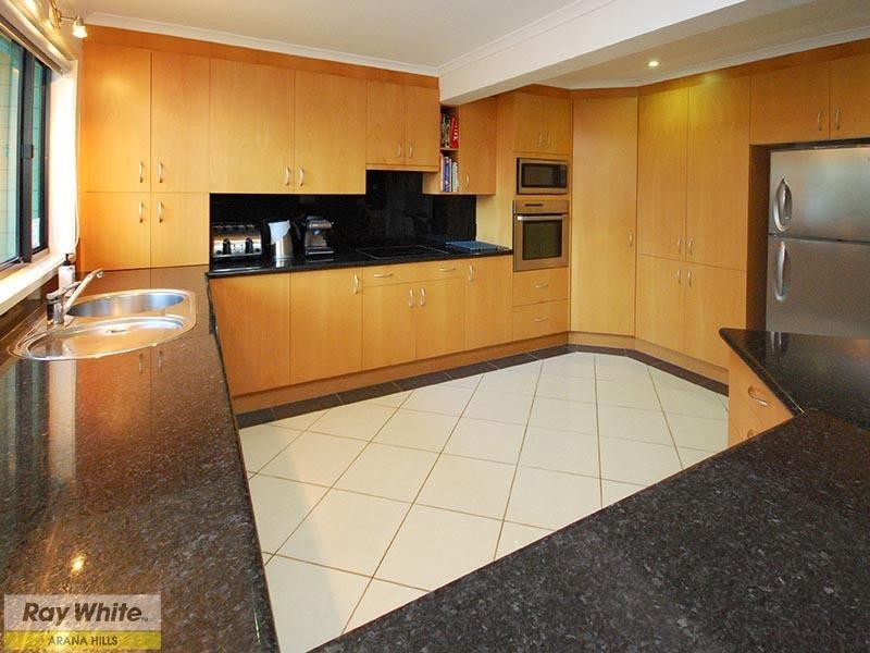 111 Plucks Road, Arana Hills QLD 4054