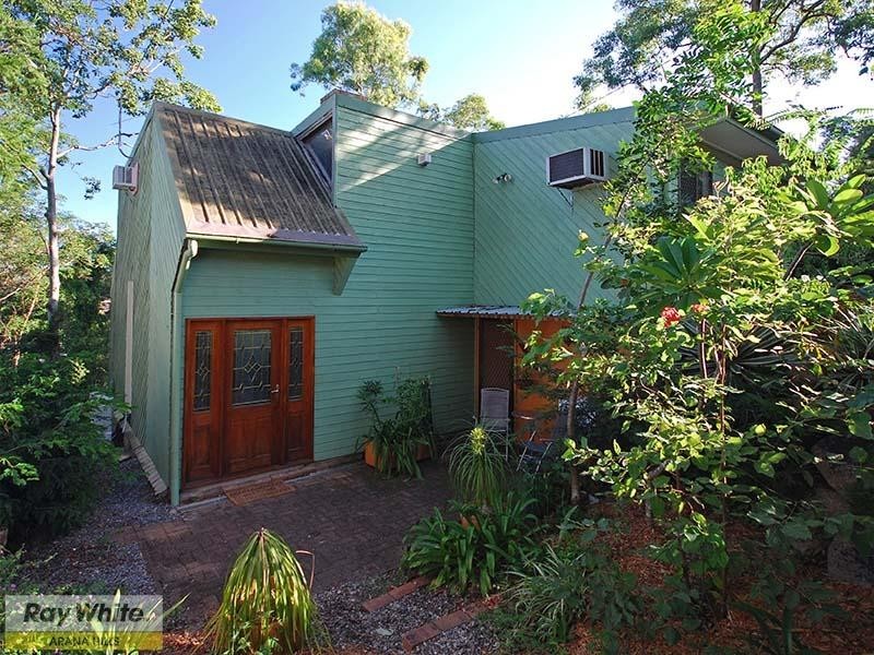 111 Plucks Road, Arana Hills QLD 4054