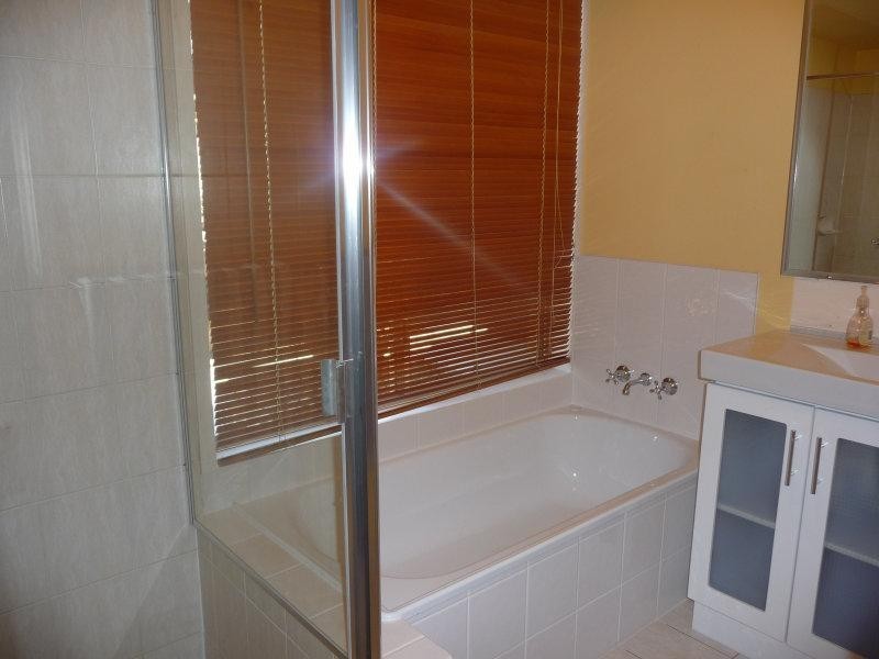 11 Pheobe Court, Bunya QLD 4055