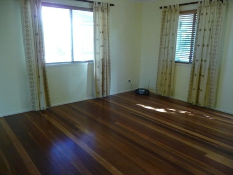 18 Bygrave Street, Strathpine QLD 4500