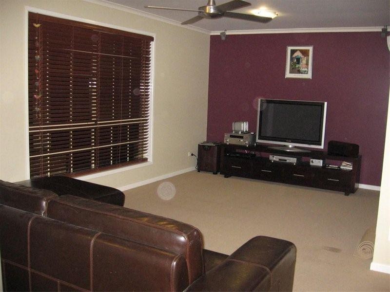 7 Delvin Court, Arana Hills QLD 4054