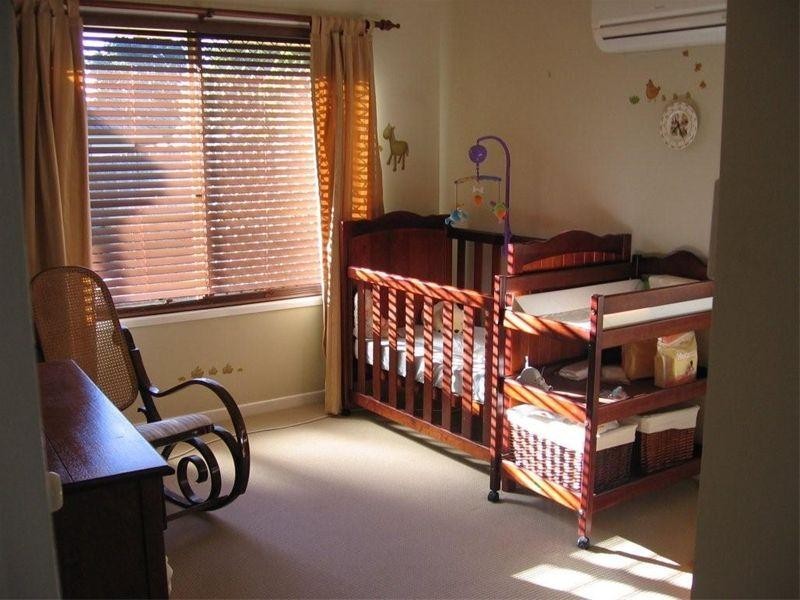 7 Delvin Court, Arana Hills QLD 4054