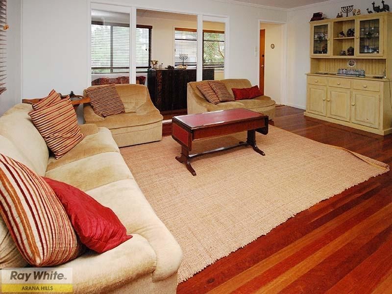 4 Menangle Avenue, Arana Hills QLD 4054