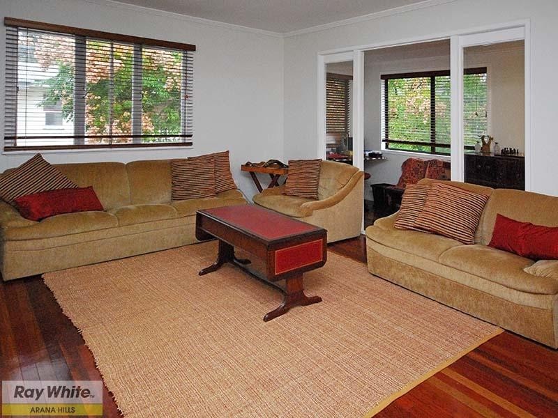 4 Menangle Avenue, Arana Hills QLD 4054