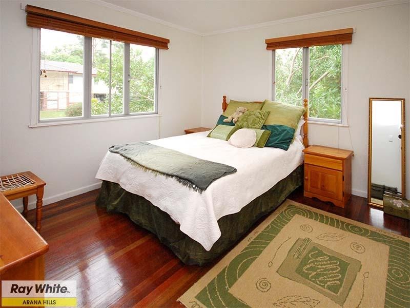 4 Menangle Avenue, Arana Hills QLD 4054