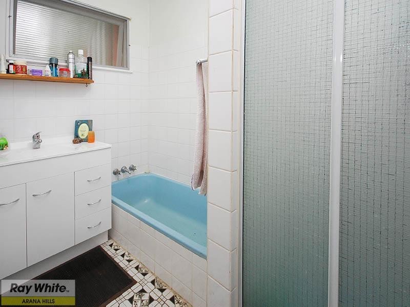 4 Menangle Avenue, Arana Hills QLD 4054