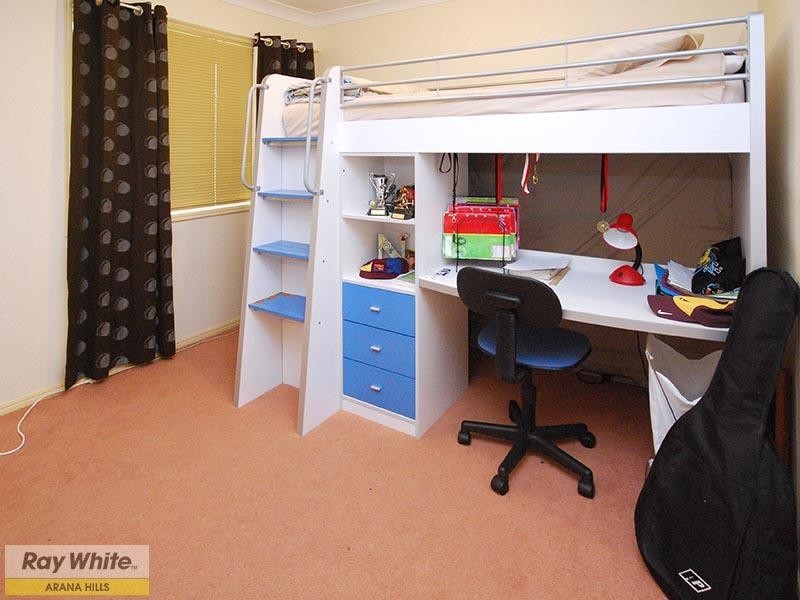 9 Reginald Avenue, Arana Hills QLD 4054