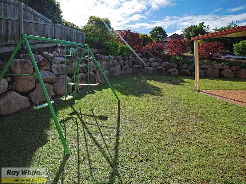 9 Reginald Avenue, Arana Hills QLD 4054