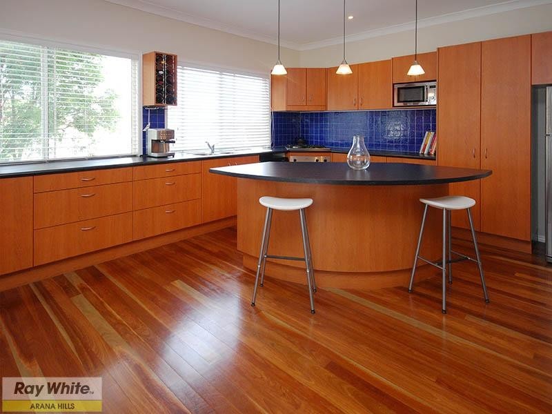 28 Woodtop Court, Ferny Hills QLD 4055