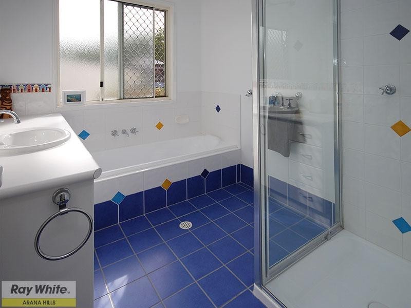 28 Woodtop Court, Ferny Hills QLD 4055