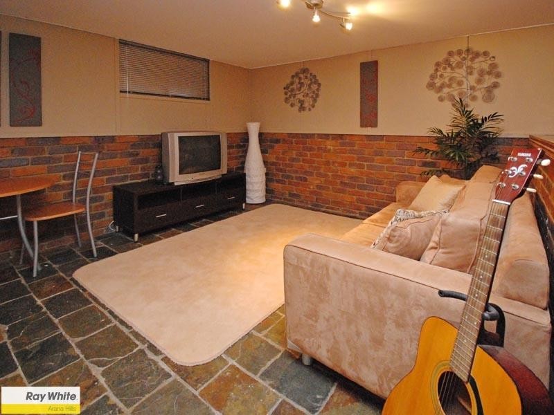 Arana Hills QLD 4054