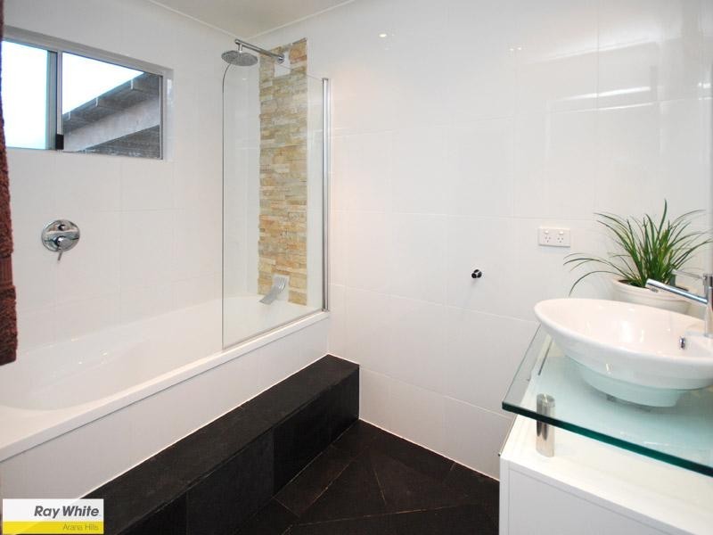 Arana Hills QLD 4054