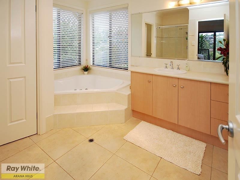 16 Elderberry Court, Eatons Hill QLD 4037