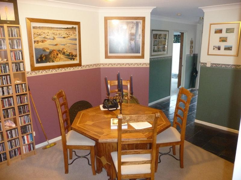 Arana Hills QLD 4054