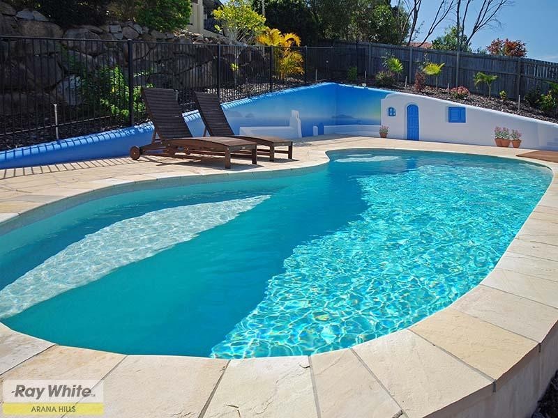 1 Kardinal Court, Eatons Hill QLD 4037