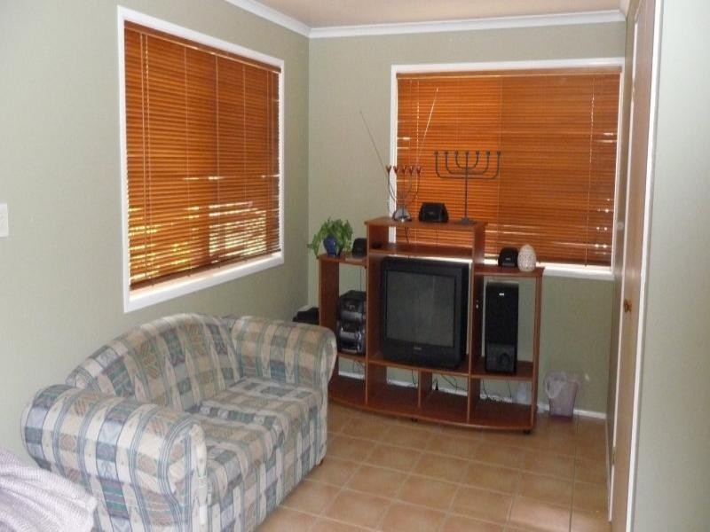 Arana Hills QLD 4054