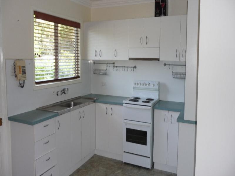 6 Ilga Grove, Ferny Hills QLD 4055