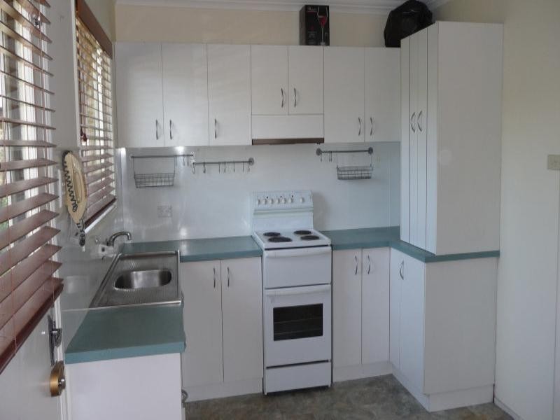 6 Ilga Grove, Ferny Hills QLD 4055