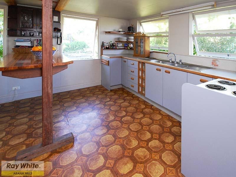 8 Park Road, Arana Hills QLD 4054