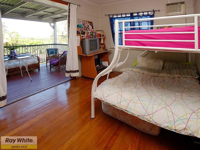 8 Park Road, Arana Hills QLD 4054