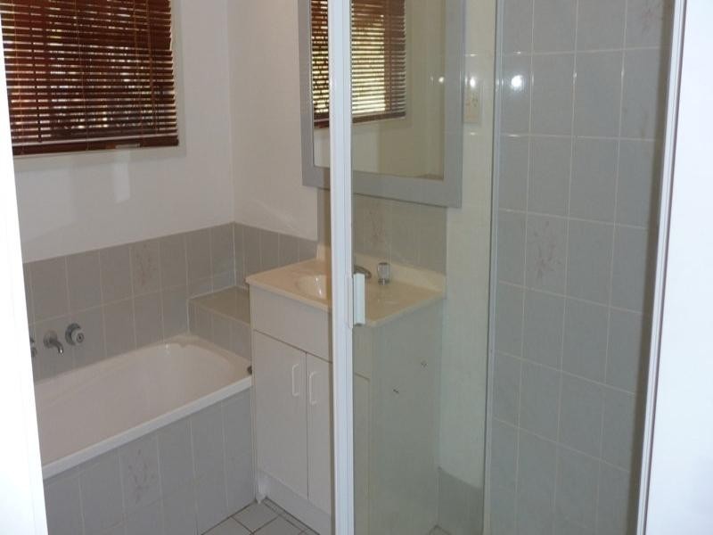 36 Yathong Court, Arana Hills QLD 4054