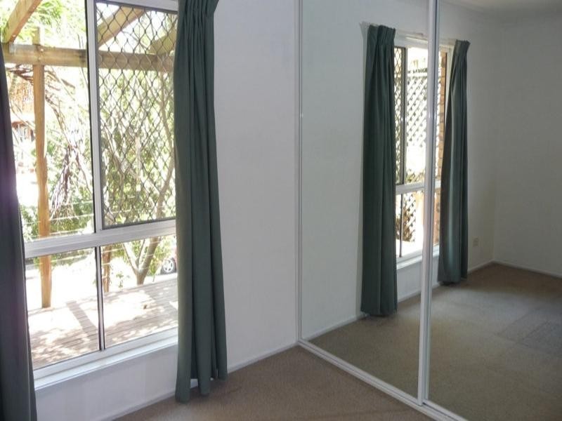 36 Yathong Court, Arana Hills QLD 4054