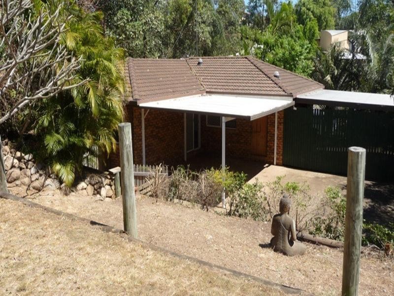 36 Yathong Court, Arana Hills QLD 4054