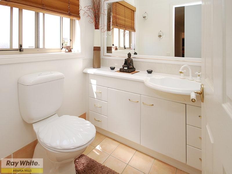 8 Dellwood Court, Ferny Hills QLD 4055