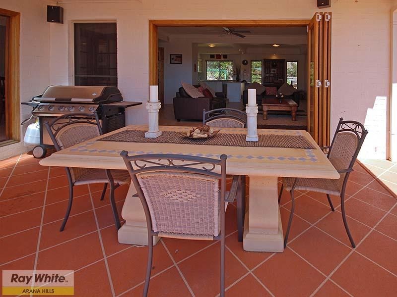 8 Dellwood Court, Ferny Hills QLD 4055