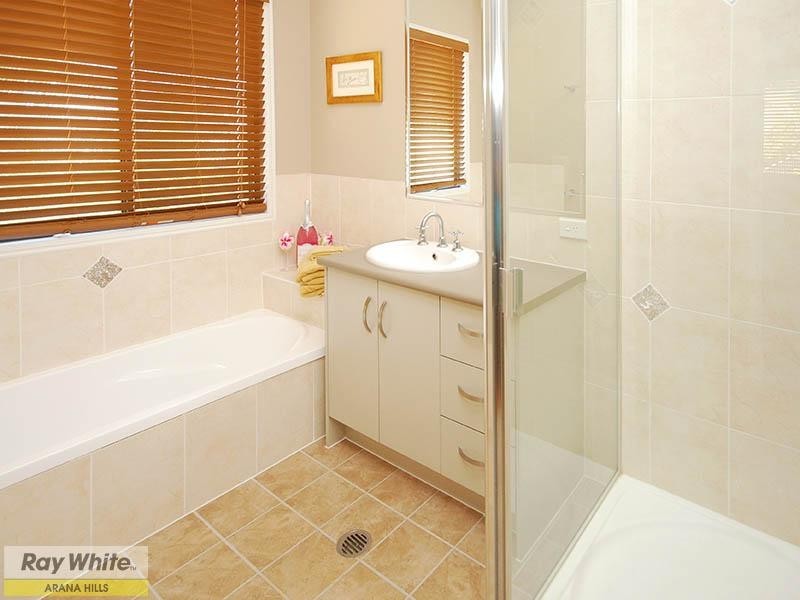 162 Saraband Drive, Eatons Hill QLD 4037