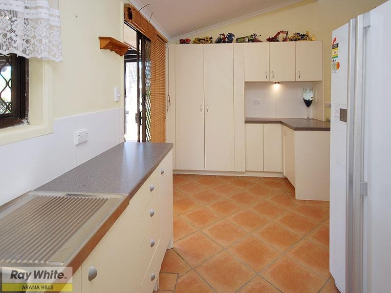 4 Carmont Court, Ferny Hills QLD 4055