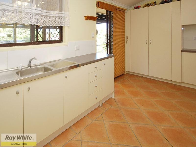 4 Carmont Court, Ferny Hills QLD 4055